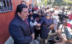 Por protestas y bloqueos en el Congreso de Oaxaca, entregan Sexto Informe de Murat en sede alterna