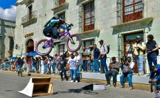 Participan 3 mil 92 deportistas en el Desfile Cívico-Deportivo de Oaxaca, por el aniversario de la Revolución