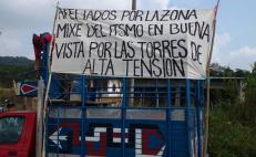 Por instalación de torres de CFE, campesinos de Oaxaca bloquean carretera e impiden paso a Veracruz