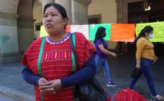 Dirigente de desplazadas triquis se declara en huelga de hambre tras desalojo del Palacio de Gobierno de Oaxaca