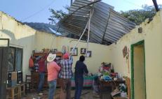 Tormenta deja sin techo a decenas de viviendas en Mazatlán Villa de Flores, en la Cañada de Oaxaca
