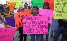 Con protesta pacífica, artesanos de Oaxaca exigen permisos para vender sus productos en la Guelaguetza