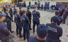 Comisionan a 100 policías bancarios a la Policía Estatal de Oaxaca para fortalecer seguridad durante la Guelaguetza 