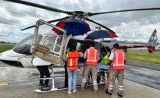 Trasladan en helicóptero a dos menores lesionados en accidente de autobús en la Mixteca de Oaxaca