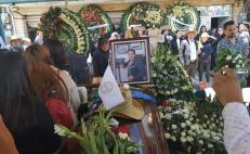 Con notas de “Dios Nunca Muere”, despiden en Edomex a José Ortiz, notario asesinado en Oaxaca