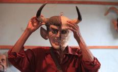 El señor de las máscaras que preserva esta herencia del pueblo afro en la Mixteca de Oaxaca