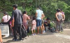 Accidente carretero deja 17 ecuatorianos accidentados en Istmo de Oaxaca; vehículo se incendió