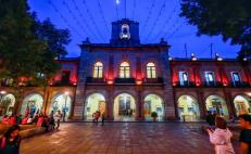 Iluminan de naranja Palacio de Gobierno de Oaxaca para rechazar violencia contra las mujeres