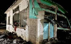 Explosión de pirotecnia destruye agencia de Sayultepec en Oaxaca; hay 5 heridos