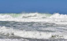 Advierten olas de hasta 3 metros en la Costa de Oaxaca por tormenta tropical Max