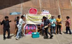 Por “monopolizar dinero público”, clausuran simbólicamente Feria del Libro de Oaxaca 