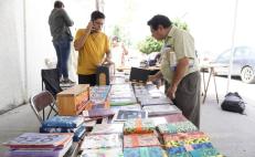“Aquí estamos y resistimos”: libreros independientes de Oaxaca que desafían monopolio de la FILO