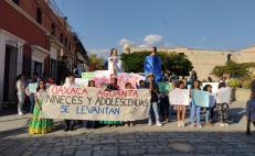 Con calenda, protestan en Oaxaca contra la nueva Ley estatal de Niñas, Niños y Adolescentes