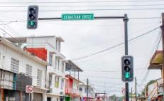 Luces en forma de piña, la nueva identidad de los semáforos en Tuxtepec, Oaxaca 