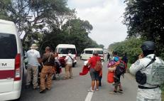 Entre jaloneos, detienen en Oaxaca a migrantes de caravana que volvían a Juchitán