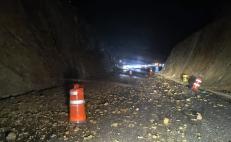 Lluvias causan derrumbes en la carretera a la Costa de Oaxaca y afectaciones en el Istmo