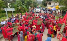 Tras feminicidios de Virginia y Adriana en la capital de Oaxaca, protestan triquis con bloqueos carreteros