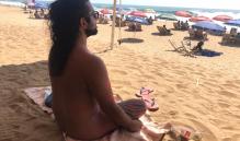 Zipolite: así se vive la libertad en la única playa nudista de México