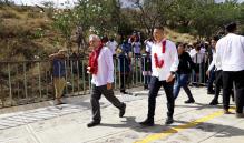AMLO y Murat inauguran camino rural a San Jerónimo Taviche, en los Valles Centrales de Oaxaca