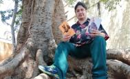 Sin empleo por pandemia, escritor de Oaxaca hace a un lado a editoriales y se abre paso en redes sociales