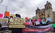Padres de ni&ntilde;os con c&aacute;ncer en Oaxaca exigen garantizar quimios y recontratar a especialistas despedidos