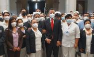Reconoce Murat vocaci&oacute;n de enfermeras en Oaxaca; han muerto 16 a causa de la pandemia