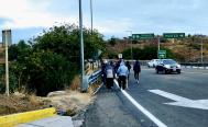Desalojan a 70 manifestantes que buscaban tomar y cobrar cuotas en caseta de Huitzo, Oaxaca