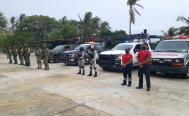 Sedena y Guardia Nacional recorren comunidades de Tonameca, Oaxaca, ante llegada de hurac&aacute;n Agatha