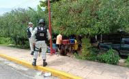 Con apoyo de la GN, retiran a nuevos comerciantes de campamento de migrantes en Tapanatepec, Oaxaca