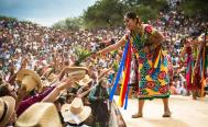 Arte y docencia, las pasiones de Paulina Solis, creadora de &ldquo;Flor de Pi&ntilde;a&rdquo; y leyenda de la Guelaguetza