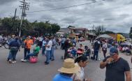 Con 6 bloqueos carreteros maestros de la Secci&oacute;n 22 asfixian al Istmo de Oaxaca