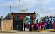 Llega nueva plantilla de maestros a Itunyoso, pueblo triqui de Oaxaca que dejaron 6 meses sin clases 