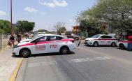 Taxistas del Istmo bloquean 3 puntos de la  Panamericana; exigen rehabilitaci&oacute;n de carretera en Oaxaca