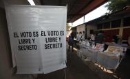 Con apenas 56% de casillas y 2 mil 552 sin instalar, arrancan elecciones en Oaxaca.