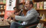 &quot;Golea&quot; Juan Villoro en Oaxaca con la presentaci&oacute;n su libro &quot;No era penal&quot;.