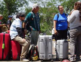 Cierra y suspende vuelos aeropuerto de Oaxaca por bloqueo de maestros de la Secci&oacute;n 22 del SNTE