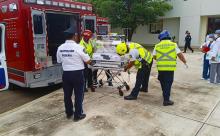 Trasladan a otros 24 pacientes del Hospital de la Niñez Oaxaqueña; evacuarán al 100% tras daños por lluvias