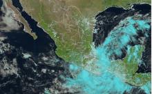 Tormenta tropical Once-E tocará tierra esta noche en Oaxaca; Guerrero sufrirá lluvias intensas