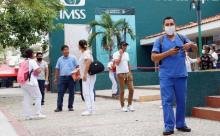 2 mil 300 trabajadores de la Salud de Oaxaca se declaran en paro de “brazos caídos”