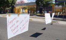 Trabajadores del sindicato de la UABJO exigen cumplir con la entrega de un terreno para sus viviendas